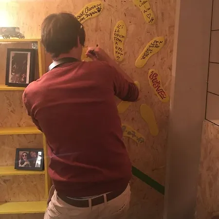 Suave Hostel