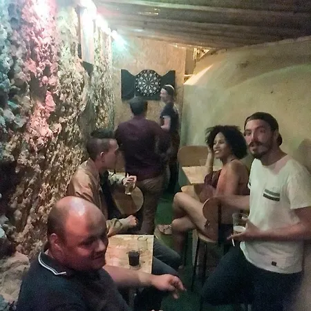 بيت شباب Suave