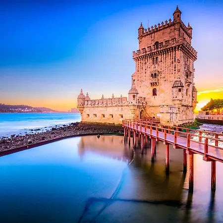 بيت شباب Suave Lisboa